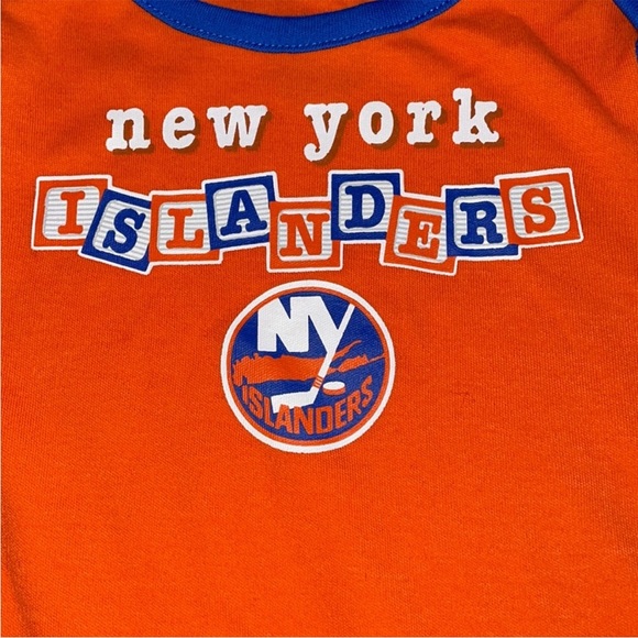 NHL New York NY Islanders Bodysuit - Picture 2 of 3